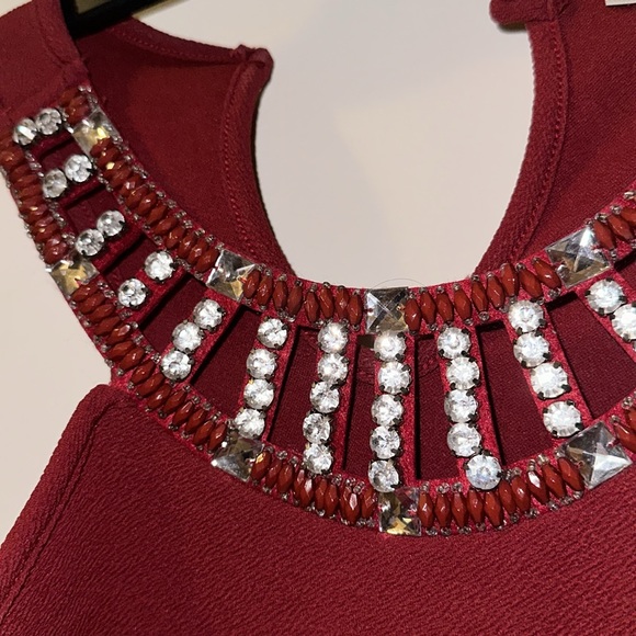 Top - Picture 2 of 2